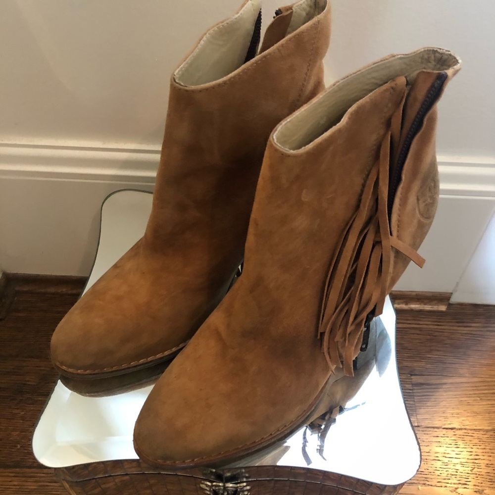 Mr Wolf Tan Suede Ankle Boot Size 38